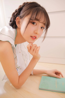 枕边有张脸
